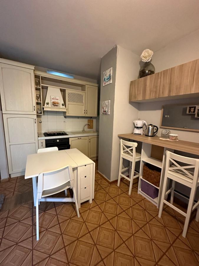Bilocale Apartment Лука Екстериор снимка