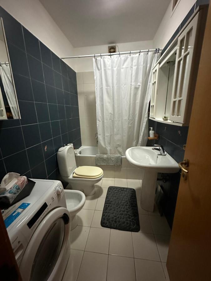 Bilocale Apartment Лука Екстериор снимка
